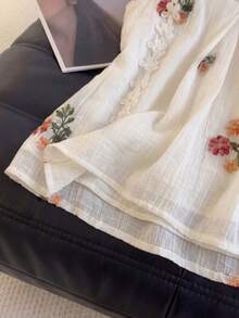 Modelyn Áo hai dây họa tiết hoa vàng kiểu dáng búp bê bằng chiffon, thích hợp cho kỳ nghỉ xuân/hè. - Màu vàng - Xem 4