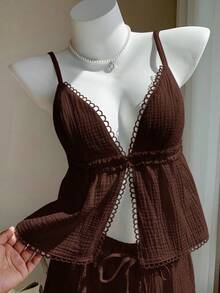 Comfortcana Bộ đồ nữ thường ngày gồm áo hai dây phối ren và quần short cạp chun, màu nâu cà phê. - Cà phê nâu - Xem 5