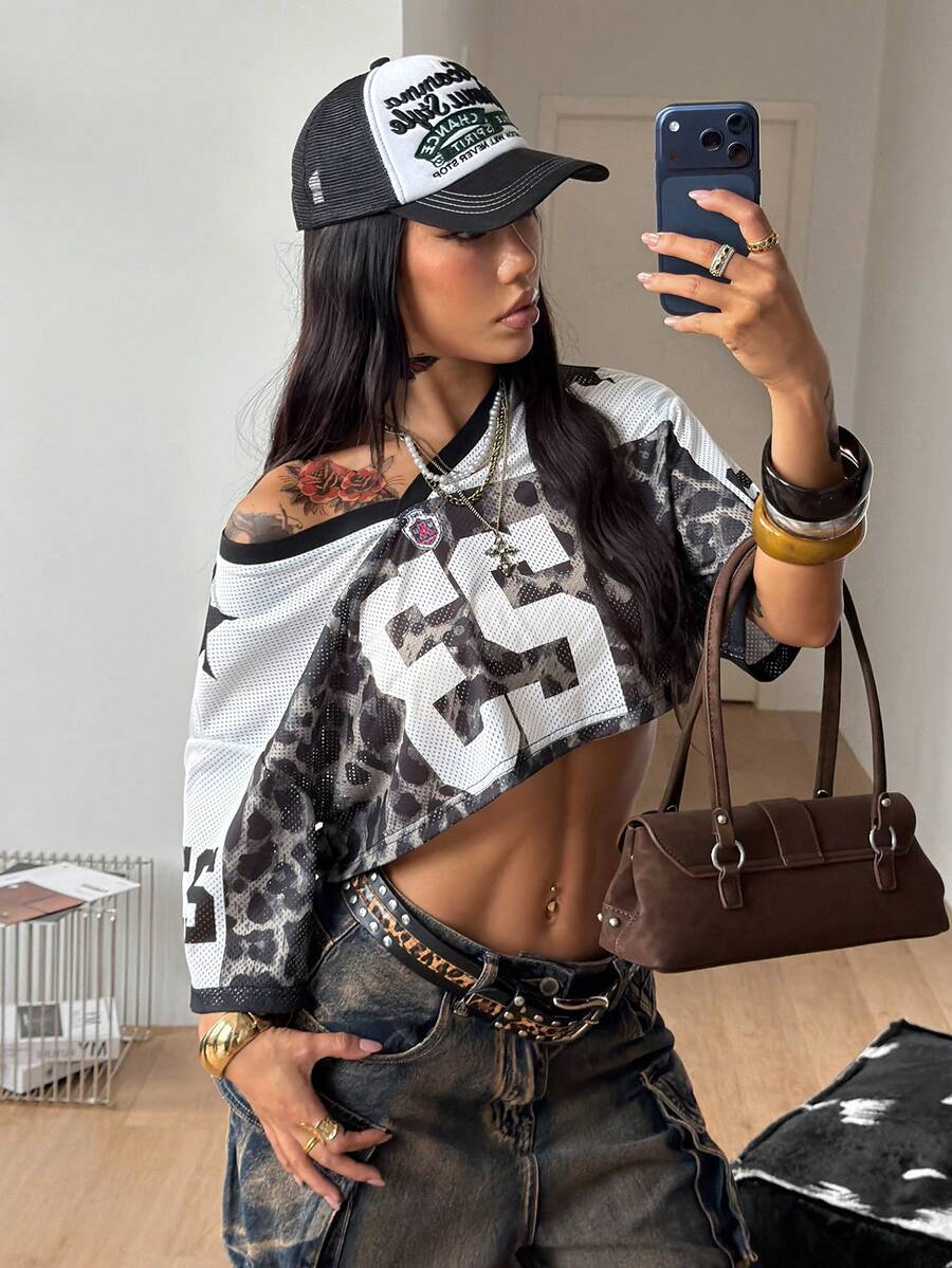 Coolane 女士街头风酷炫复古运动足球球衣字母印花 Y2K 酷炫短款百搭T恤 - 彩色 - 查看 1