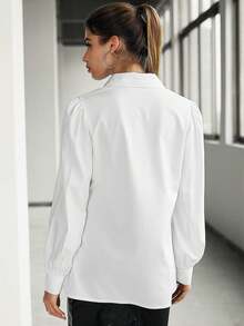 Modelyn 翻领公主袖纽扣前襟休闲衬衫 - 白色 - 查看 4
