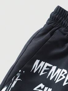 ROMWE MEN Street Life Men's Printed Woven Shorts, Suitable For Spring And Summer - Black - View 5