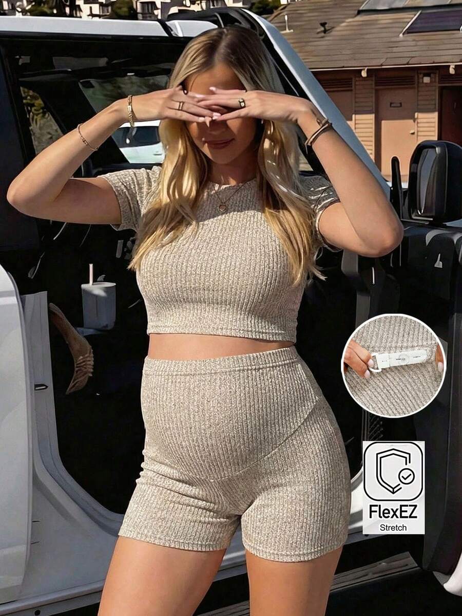 SHEIN 2pcs Maternity Summer Casual Solid Color Cropped T-Shirt And Shorts Set Summer Outfits 2 Pieces Lounge Sets Woman Comfy Co Ord Sets World Cup - Khaki - View 1