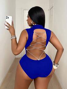 Maweii Bodysuit Tanpa Lengan Seksi dengan Tali Silang di Bagian Belakang dan Dekorasi Kupu-kupu Logam Ukuran Plus - Royal Blue - View 2