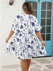 SHEIN CURVE+ 尺码 US22 适合音乐节、海滨度假、波西米亚风的女士条纹V领蝙蝠袖短袖荷叶边下摆休闲连衣裙，秋季女装，冬季，CURVE PLUS - 白色 - 查看 3