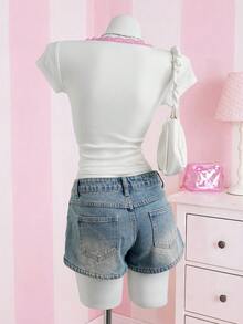 SHEIN X Care Bears 女士撞色蕾丝方领短袖T恤， - 白色 - 查看 2