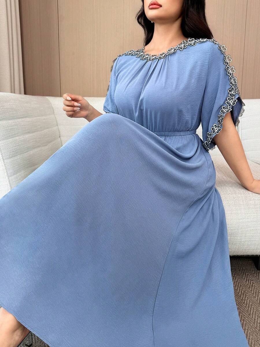 Modelyn 大码优雅通勤连衣裙,饰有贴花 - 藍色 - 查看 1