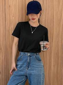 DAZY تي شيرت نسائي بياقة طاقم وأكمام قصيرة بتصميم فضفاض مع تزيين شريطي ملون للصيف - الأسود - مشاهدة 2