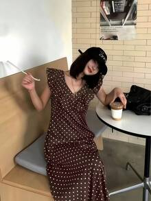 SHEIN K-Vae Đầm chấm bi cổ điển hở lưng tay bèo nhún - Cà phê - Xem 7