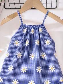 SHEIN Playful Pals 女嬰夏季吊帶洋裝 可愛藍白格紋雛菊印花 吊帶設計 清新藍白花朵 可愛海邊度假 假日日常穿搭 - 彩色 - 查看 3
