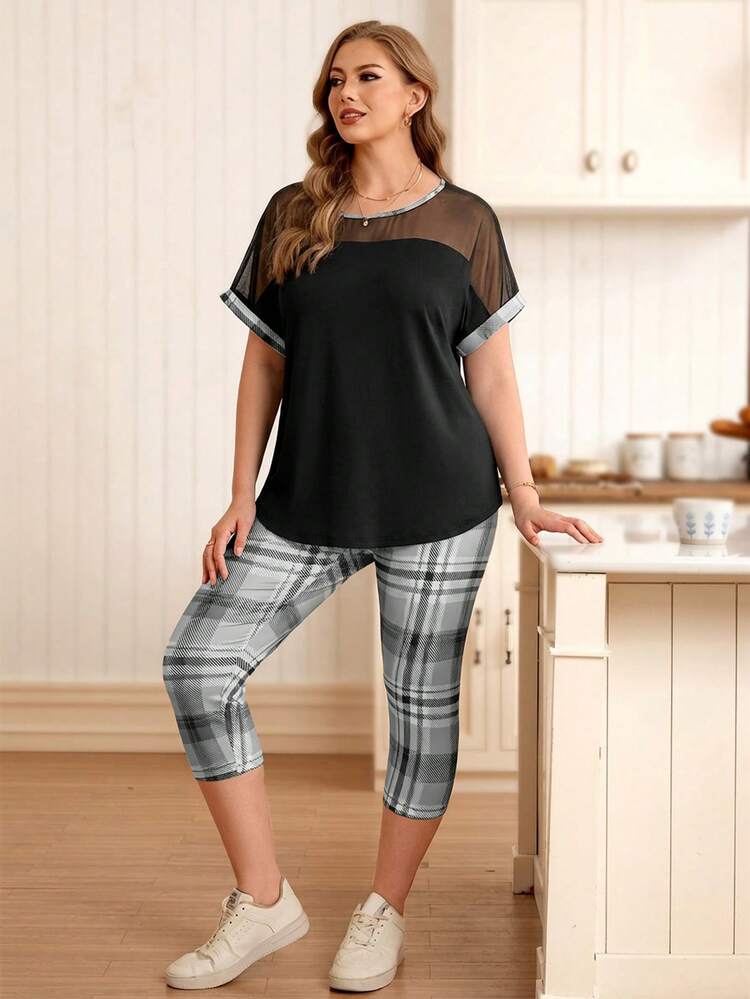 Plus Size Black Round Neck Short Sleeve Top & Plaid Pants 2 Pieces Set,2pc Set Plus Size Women's Summer Casual Vacation Round Neck Short Sleeve   Mesh Patchwork T-Shirt And Plaid Leggings 2 Pieces Set,Summer Holiday,Spring Break Outfits ,Vacation Outfits Women ,Holiday Outfits For Women,Going Out Outfits,2026 New Clothes,Simple And Fashionable For Everyday Wear, Capri Pants Set, Plaid Capri Set,Suitable For Summer, Vacation, Commute, Daily Wear,Casual Home Set, Summer Outfits,Black Set,Gifts For Mother