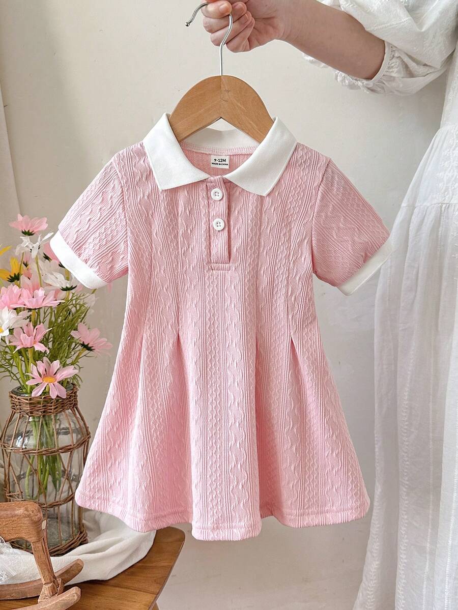 SHEIN 女婴 3 个月-3 岁休闲优雅套装半开襟 Polo 衫或纽扣短款粉色连衣裙 - 粉色 - 查看 1