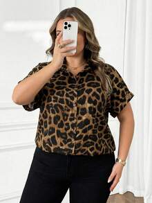 SHEIN CURVE+ Curve 尺码 US22 音乐节、海滨度假、波西米亚风女士豹纹蝙蝠袖短袖纽扣宽松衬衫 - 彩色 - 查看 6