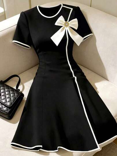 Franclia 女士圆领短袖蝴蝶结装饰优雅短裙