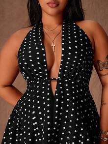 SHEIN PETITE CURVE Đầm mini dáng chữ A gợi cảm, cổ yếm, chấm bi thời trang dành cho nữ cỡ lớn - Đen và trắng - Xem 3