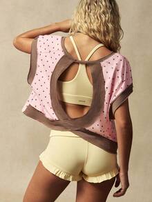 VARSITIE Contrast Color Patchwork Polka Dot Print Hollow Back Sports T-Shirt - Multicolor - View 3