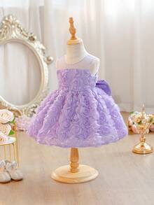 SHEIN Glamorique Kids 女嬰薰衣草色夏季優雅婚禮3D花朵洋裝，網紗緞面花瓣袖，後背蝴蝶結綴珠派對玫瑰花選美公主禮服 - 紫色 - 查看 5