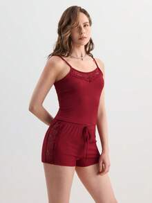 Hourtrue 2件/套女款純色性感蕾絲拼接吊帶上衣與短褲睡衣套裝，適合情人節、婚禮、派對與居家穿著的夏季睡衣套裝，聖誕節夏季款 - 紅色 - 查看 6