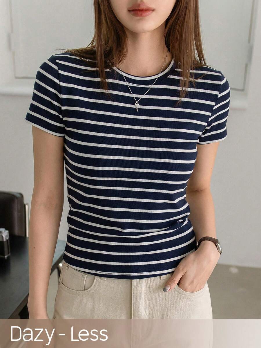 Dazy-Less 修身优雅百搭休闲棉质条纹短袖T恤，女士款，适合春夏穿着 - 白色 - 查看 1