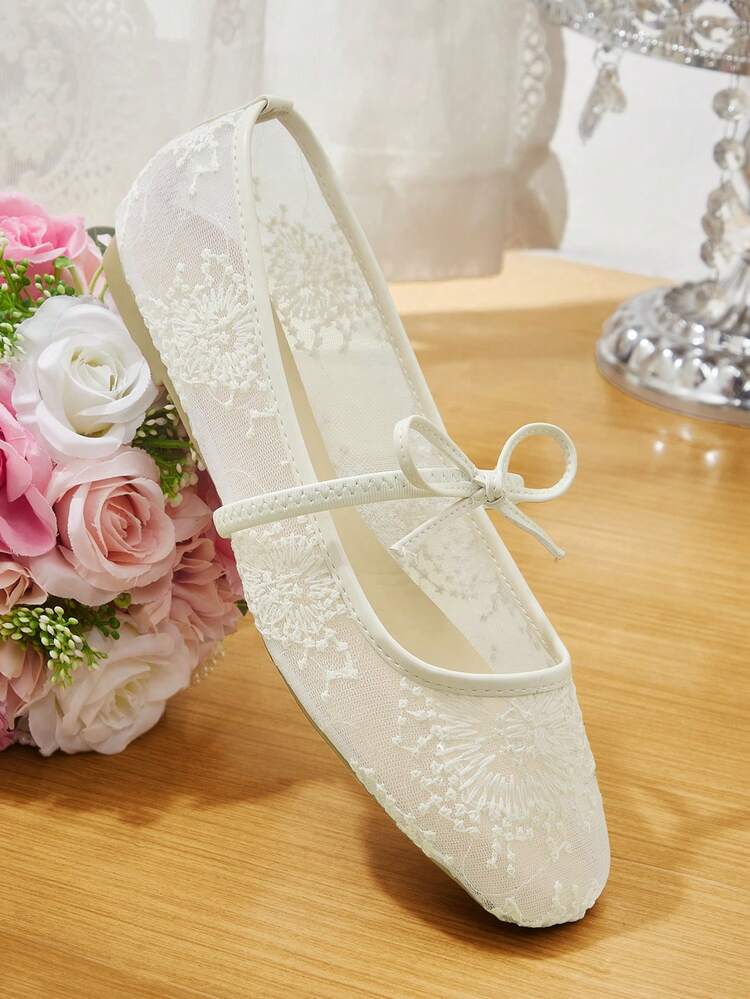 CUCCOO HITCHD Women Elegant Commuter Floral Embroidery Mesh Bow Decor Flats