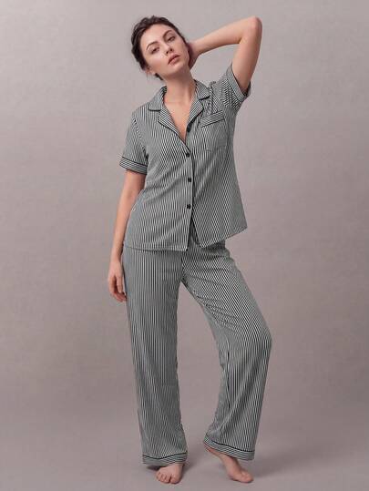 Conjunto de pijama de pantalón a rayas en blanco y negro con ajuste regular para mujer, pijama de mujer con botones, pijama a rayas de mujer, pijama con botones de mujer, conjunto de pijama de mujer con botones, camisón con botones