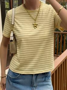 Livesso 黃色圓領粉色夏季短袖條紋寬鬆女款T恤 - 黃色 - 查看 5