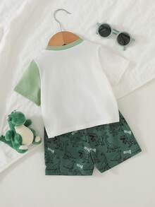 Cozy Pixies Bộ đồ 2 món cho bé trai sơ sinh: Áo thun cổ tròn tay ngắn và quần short cạp chun in hình khủng long hoạt hình, chất liệu mềm mại, thích hợp mặc mùa hè. - màu xanh lá - Xem 2