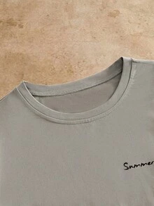 HIMLAND Áo thun nam tay ngắn cổ tròn in chữ và cây dừa, kiểu dáng thường ngày, thích hợp cho mùa hè. - xanh quân đội - Xem 3