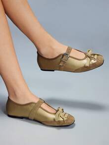 CUCCOO GRLICON 女士平底套脚鞋，搭扣设计，休闲时尚，千禧年代风格，Y2K穿搭，适合春季、夏季和度假季穿着。 - 卡其色 - 查看 4