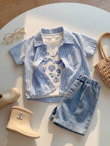 Bộ 3 món gồm: Áo sơ mi kẻ sọc xanh dương, áo phông trắng in hình vỏ sò, quần short denim xanh dương, trang phục thường ngày mùa hè cho bé trai. - Nhiều màu - Xem 3