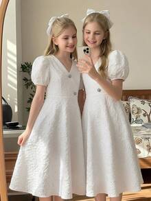 SHEIN Đầm chữ A màu trắng thanh lịch dành cho bé gái tuổi teen, chất liệu jacquard, cổ chữ V, tay áo xếp nếp, eo thon. - trắng - Xem 1
