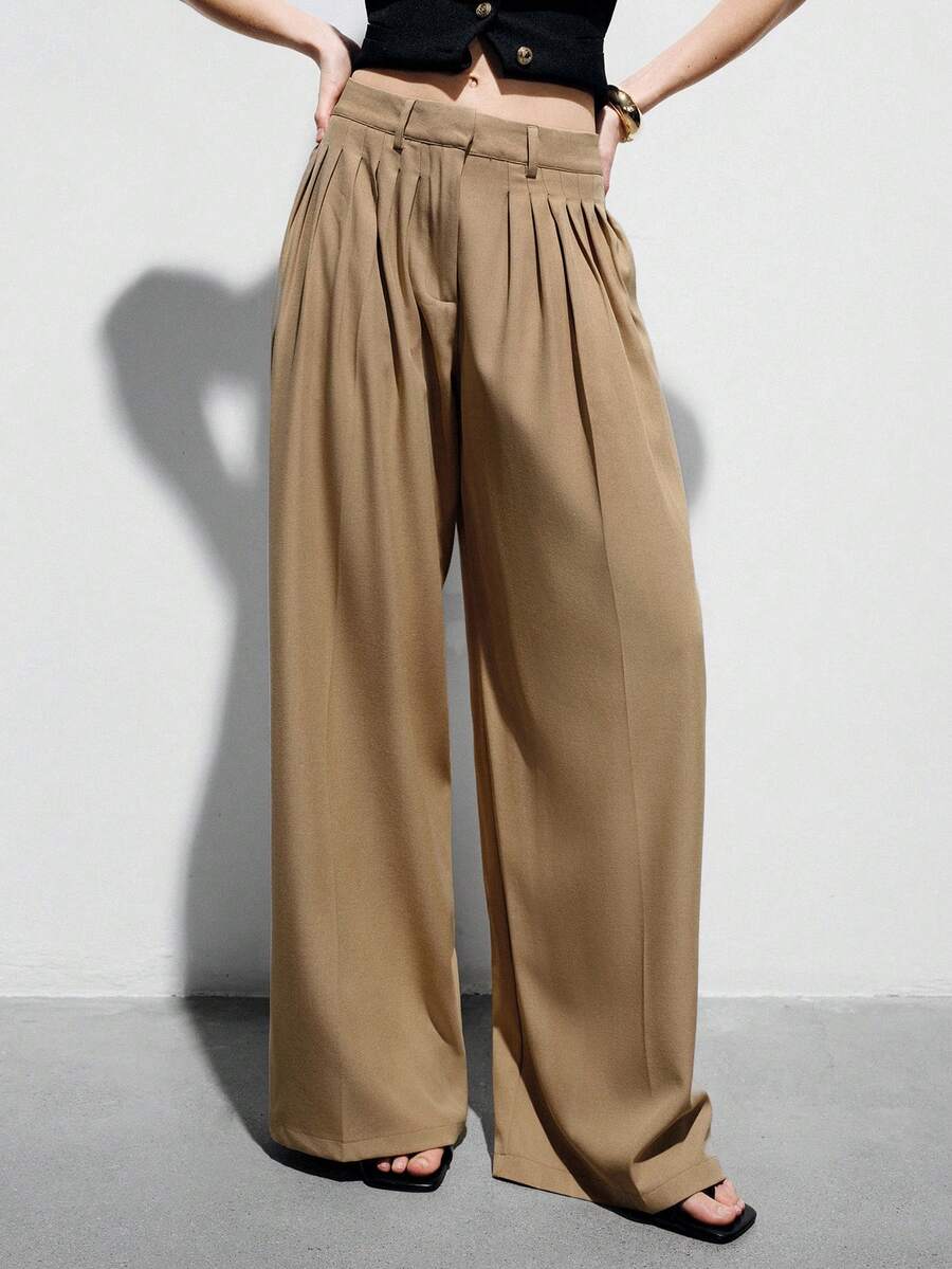 Aveloria Modichic 简约优雅高品质女士日常通勤百搭奢华褶裥直筒裤 - 卡其色 - 查看 1