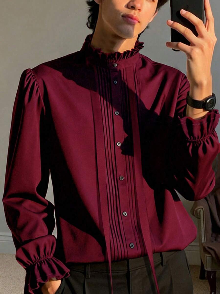 Manfinity AFTRDRK 男士休闲纯色立领长袖衬衫，优雅男士衬衫，男士正装衬衫，酒红色男士衬衫，男士奢华衬衫，适合日常休闲、周末旅行、户外活动、探险旅行、轻松的工作环境或半正式场合，也是送给男友/丈夫的礼物，周年纪念/生日礼物，适合派对、圣诞节、新年、婚礼、情人节等场合。 - 酒紅色 - 查看 1