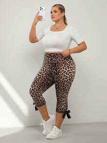 SHEIN CURVE+ 2 chiếc quần lửng cạp cao co giãn họa tiết da báo dành cho nữ cỡ lớn (có nơ trang trí) và quần lửng màu đen (có nơ trang trí) - Nhiều màu - Xem 8