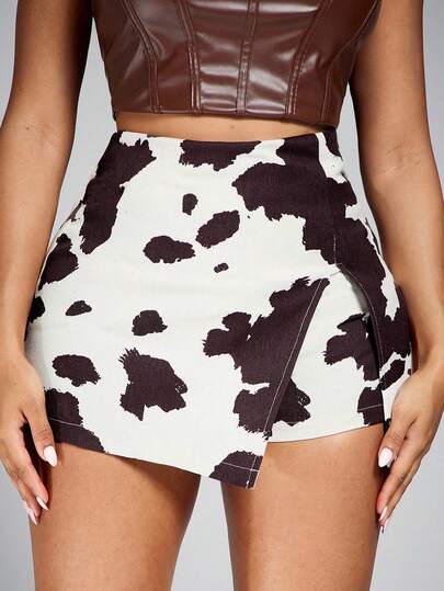 Radiana Quần váy nữ đa năng họa tiết da bò xẻ tà phía trước, dễ phối đồ hàng ngày, phù hợp cho các buổi đi chơi, mua sắm, tụ họp, du lịch, đi biển, hẹn hò, lễ hội âm nhạc, tiệc tùng.