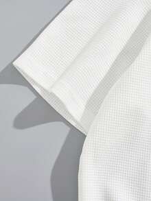 Manfinity Homme Men's Loose Fit V-Neck T-Shirt With Waffle Texture And Turndown Collar, White - White - View 6