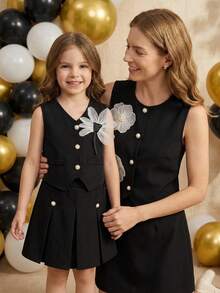 Souflis Souflis 女童甜美无袖珍珠纽扣背心+蝴蝶结百褶裙两件套，优雅休闲夏季套装 - 黑色 - 查看 9
