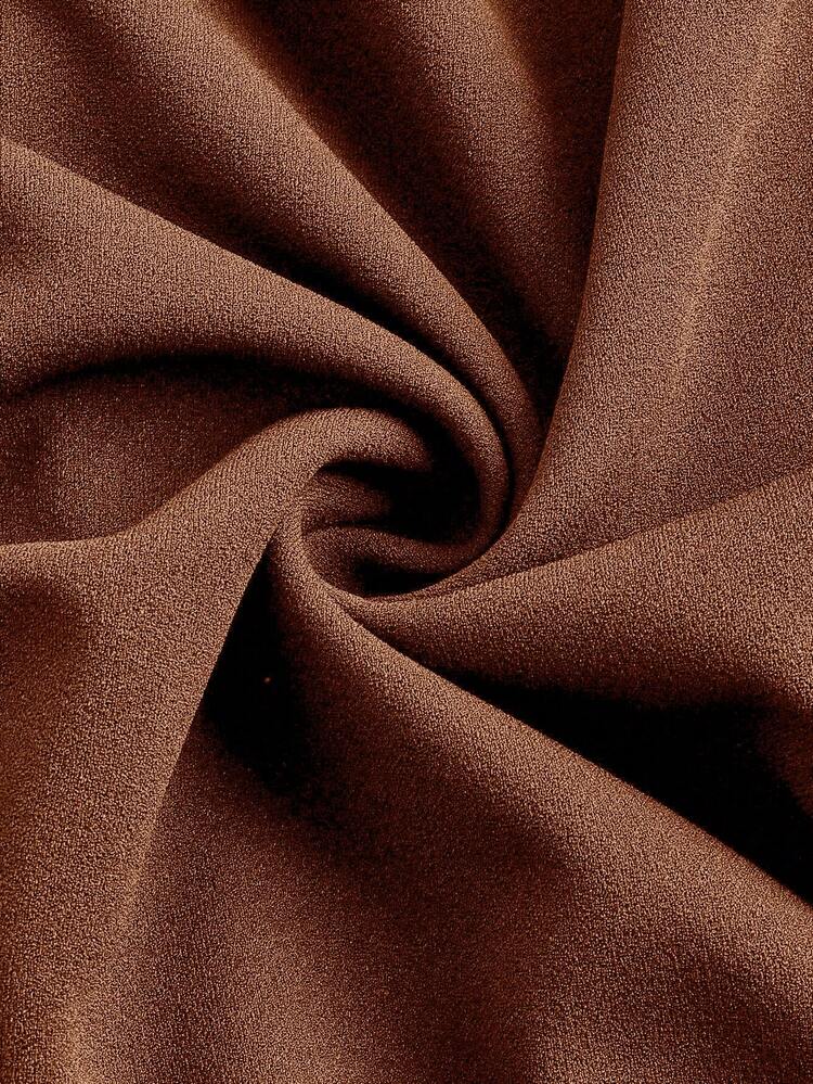 SHEIN Maija プラスサイズ 無地 ミニマリスト カジュアルトップス