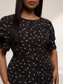 ELLERISSA Curve Elegant Lace Insert Midi Dresses For Women, Black Floral Print Button Down A Line Dress, Casual Summer Wear, Work Dress, Plus Size Dresses For Women, Office Outfits, Everyday Wear, Floral Midi Dress, Lace Trim Dress, Vacation Outfits, Lace Trim Dress - Black - View 7