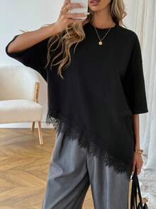 SHEIN Tall CURVE 大码女式休闲纯色不对称下摆蕾丝拼接T恤两件套，春夏日常百搭叠穿T恤，蕾丝边T恤衫，新款女式上衣，夏季服装，夏季穿搭，女士夏季度假装 - 黑與白 - 查看 3