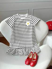 SHEIN Đầm cổ tròn họa tiết trái tim kẻ sọc dành cho bé gái - Đen và trắng - Xem 3