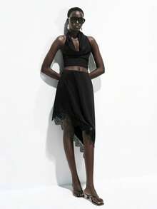 Lumivelle 女士春夏新款黑色不对称下摆蕾丝拼接缎面半身裙，优雅浪漫 - 黑色 - 查看 6