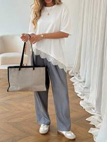SHEIN Tall CURVE 大码女式休闲纯色不对称下摆蕾丝拼接T恤两件套，春夏日常百搭叠穿T恤，蕾丝边T恤衫，新款女式上衣，夏季服装，夏季穿搭，女士夏季度假装 - 黑與白 - 查看 10