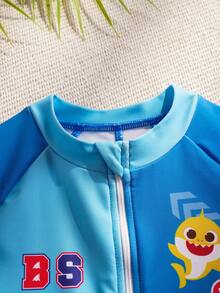 BABY SHARK X SHEIN Bộ đồ bơi ngắn tay raglan in hình hoạt hình cho bé trai, kiểu dáng thường ngày, kèm quần short. - Màu xanh lam - Xem 3