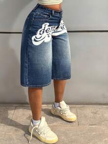 SHEIN HypeZone Quần short denim in chữ, thích hợp cho trang phục đi nghỉ hè. - Rửa tối - Xem 4