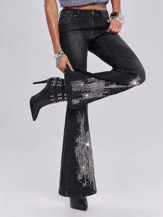 Tenue de festival de musique indie sleaze Y2K : jean skinny taille basse avec broderie de perles