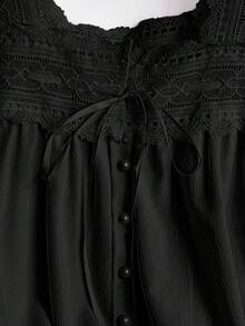 GlowEve CURVE 大码女式蕾丝拼接白色翻领无袖上衣，宽松荷叶边镂空优雅可爱上衣，适合春夏穿着 - 黑色 - 查看 4