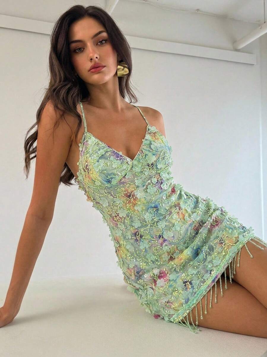 Aloruh 女士性感花卉网纱吊带连衣裙，流苏下摆，时尚迷你裙，适合复活节、圣帕特里克节、狂欢节、商务休闲、约会之夜、音乐会等场合，绿色连衣裙，夏季连衣裙，优雅派对连衣裙，沙滩连衣裙，婚礼宾客连衣裙，毕业典礼连衣裙，闪亮连衣裙，短款派对连衣裙