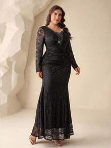 Coutiva Plus Size Elegant Beaded Fitted Evening Dress - Black - View 6