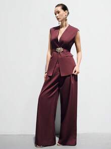 Aveloria Modichic 简约优雅高品质女士通勤休闲套装，宽松西装搭配无袖金属花朵装饰背心和阔腿裤 - 酒紅色 - 查看 3