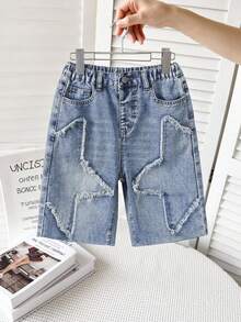 男童复古美式牛仔短裤，春夏新款，做旧星形拼接宽松直筒休闲短裤，柔软棉质面料，适合度假、日常穿着、上学、通勤、聚会、居家、节日等场合。 - 中等水洗藍 - 查看 8